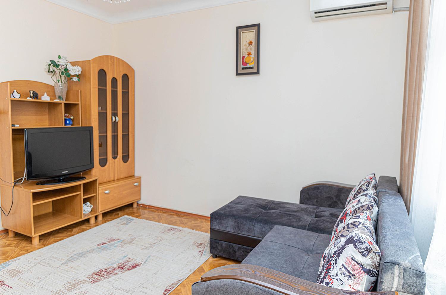 Reliablehouse Квартира В Самом Центре Города Lägenhet Alma-Ata Exteriör bild