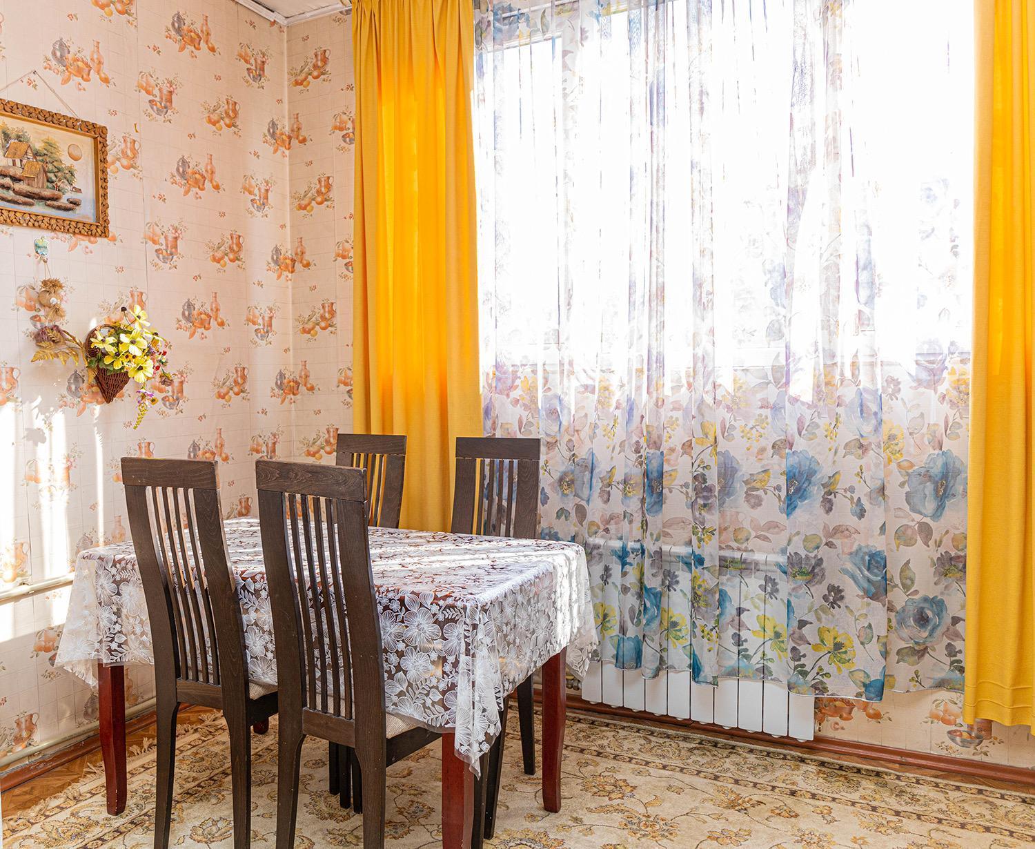 Reliablehouse Квартира В Самом Центре Города Lägenhet Alma-Ata Exteriör bild